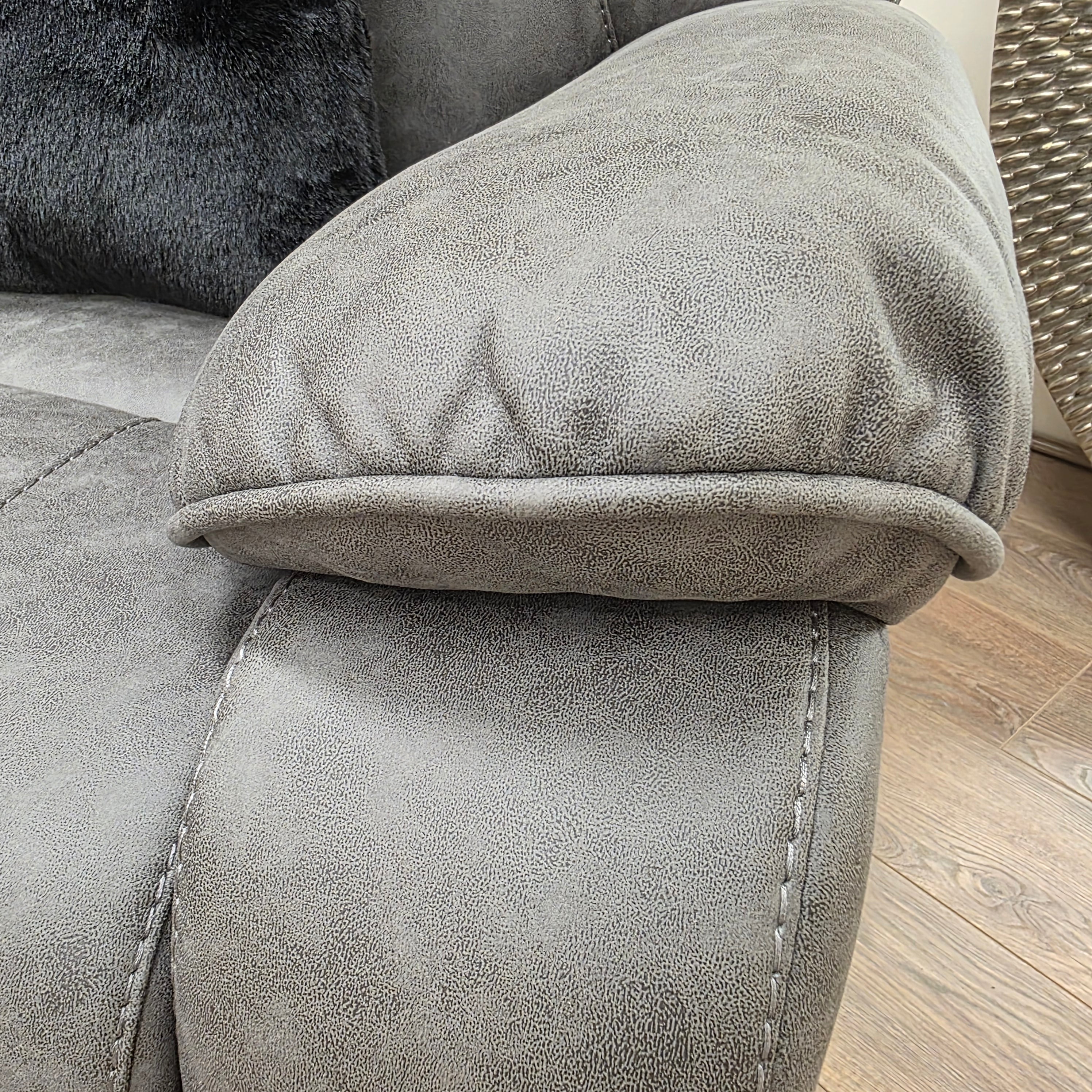 Il Set Divani Reclinabili Albly 3+2+1