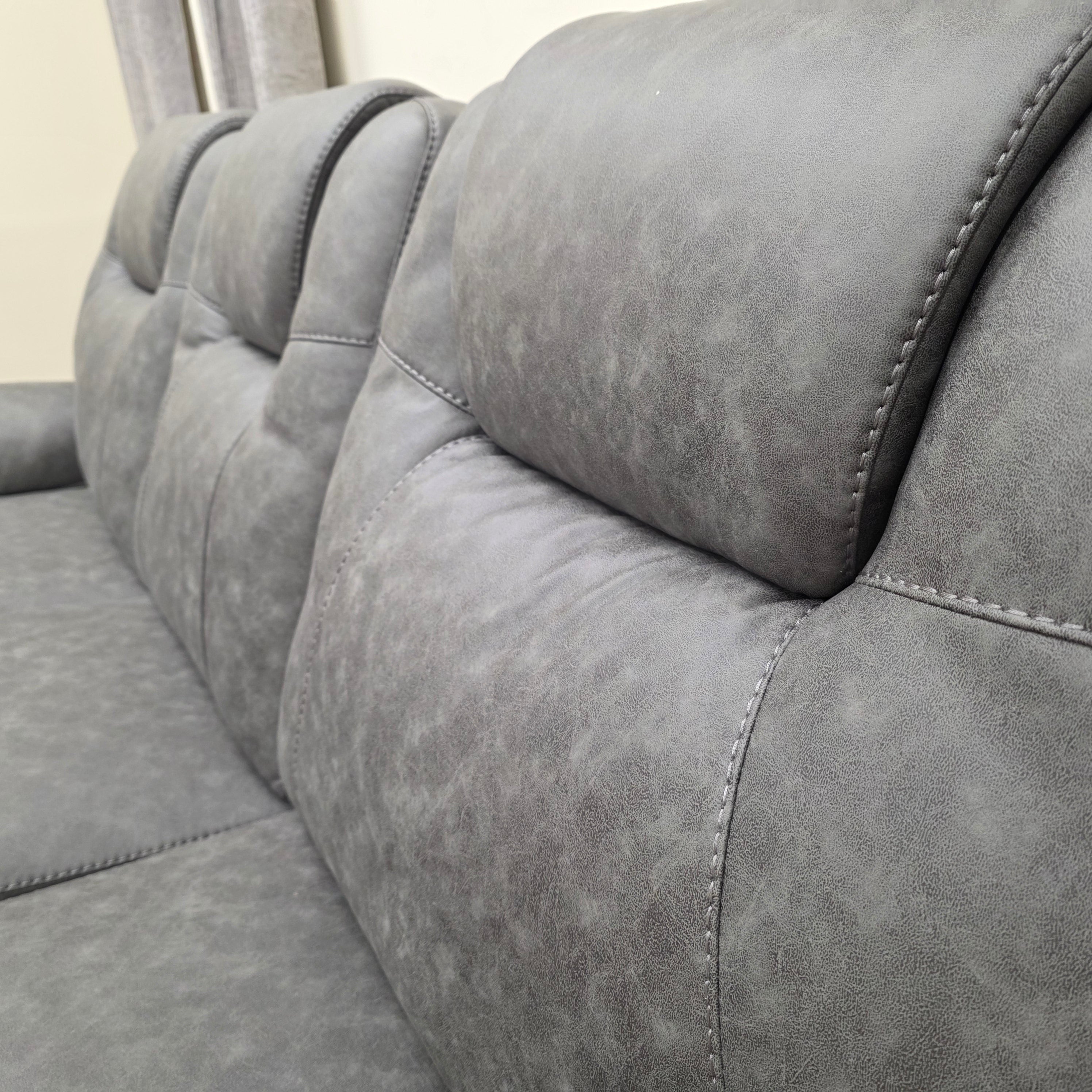 Il Set Divani Reclinabili Albly 3+2+1